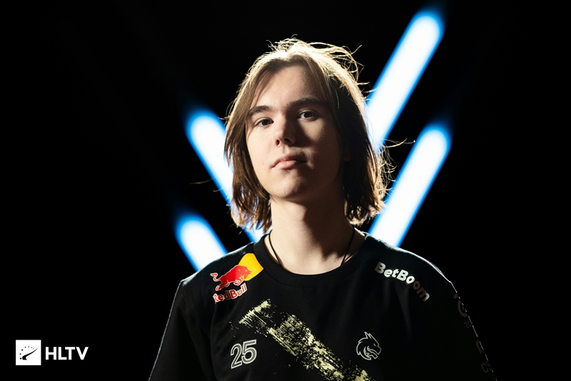 JDG官方公告：原定8.25的英雄联盟挑战赛 因赛训安排无法到场