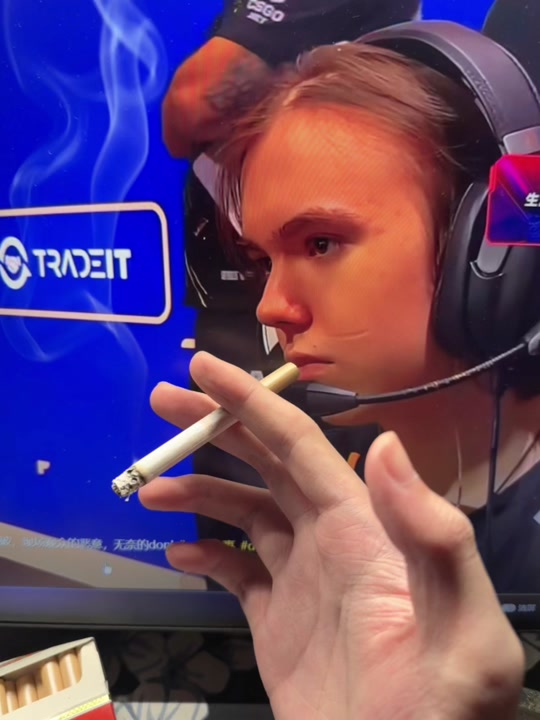 JDG滑跪！36酒肉蛋冲击 Kael +Ale迷之开团送大龙 TES3-1AL